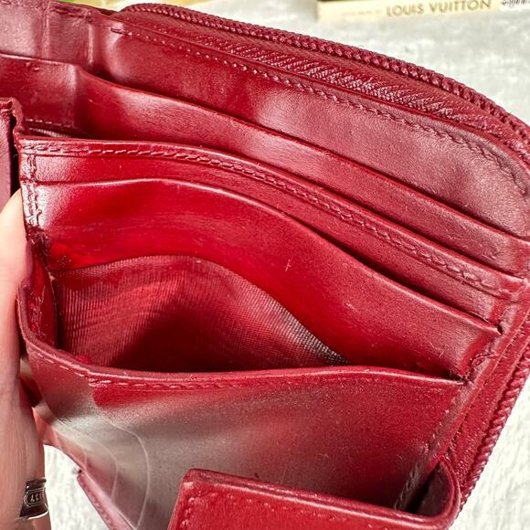 Prada Compact Patent Leather Vintage wallet maroon red with auth card - Picture 12 of 16